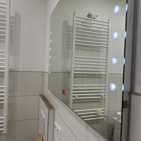 Luxurioese Wohnung Mit Eigenem Garten Augsburgo Exterior foto
